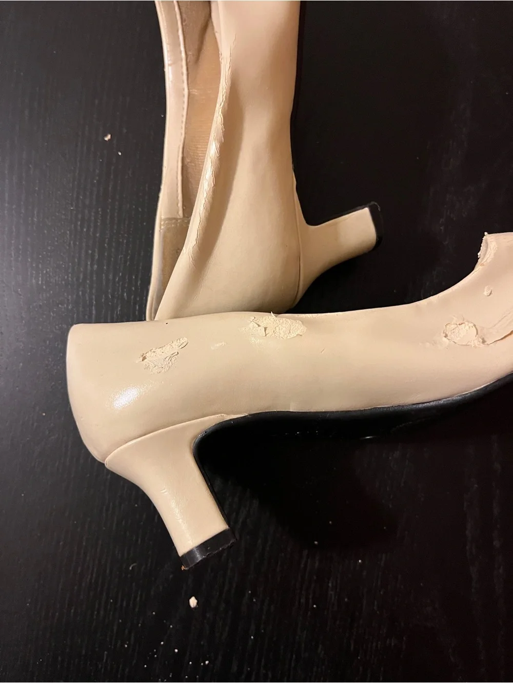 Basic Editions Beige Cream Kitten Heels Pumps Slip On Shoes Size 5W Wide